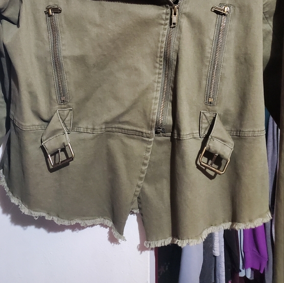 Fate brand jacket - Picture 4 of 4